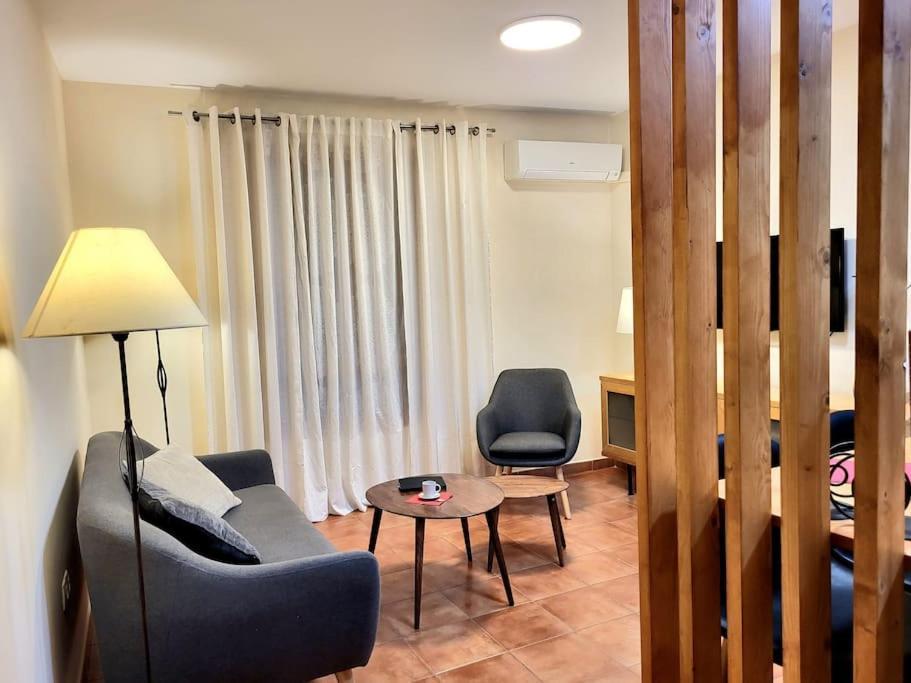 Flamenco, Apartamento Exclusivo De Dos Habitaciones En El Pleno Del Casco Antiguo, Alicante, Playa, Centro Historico, Rambla Bagian luar foto
