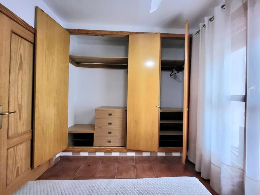 Flamenco, Apartamento Exclusivo De Dos Habitaciones En El Pleno Del Casco Antiguo, Alicante, Playa, Centro Historico, Rambla Bagian luar foto