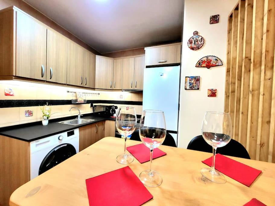Flamenco, Apartamento Exclusivo De Dos Habitaciones En El Pleno Del Casco Antiguo, Alicante, Playa, Centro Historico, Rambla Bagian luar foto
