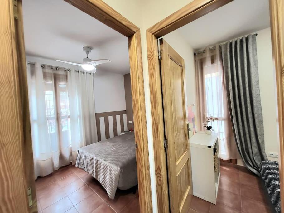 Flamenco, Apartamento Exclusivo De Dos Habitaciones En El Pleno Del Casco Antiguo, Alicante, Playa, Centro Historico, Rambla Bagian luar foto